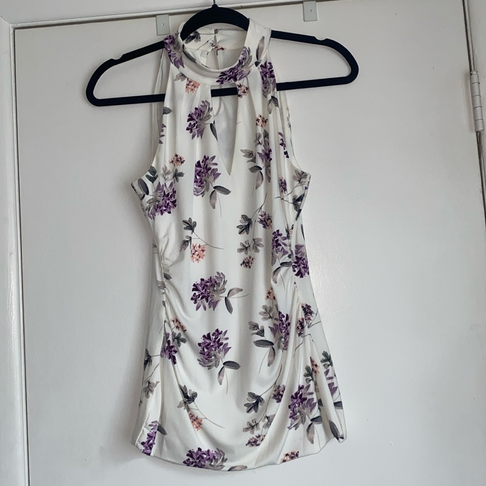White House Black Market Halter floral purple key hood v neck xs new lilac whbm